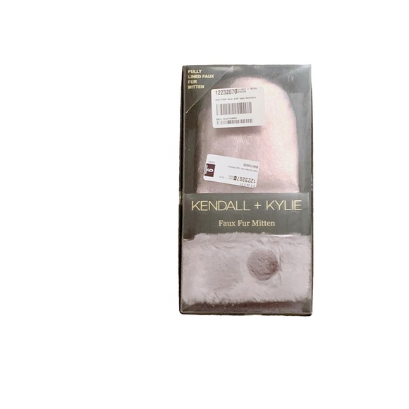 NWT KENDALL + KYLIE METALLIC FAUX FUR TRIM MITTEN GIFT SET - Picture 3 of 3